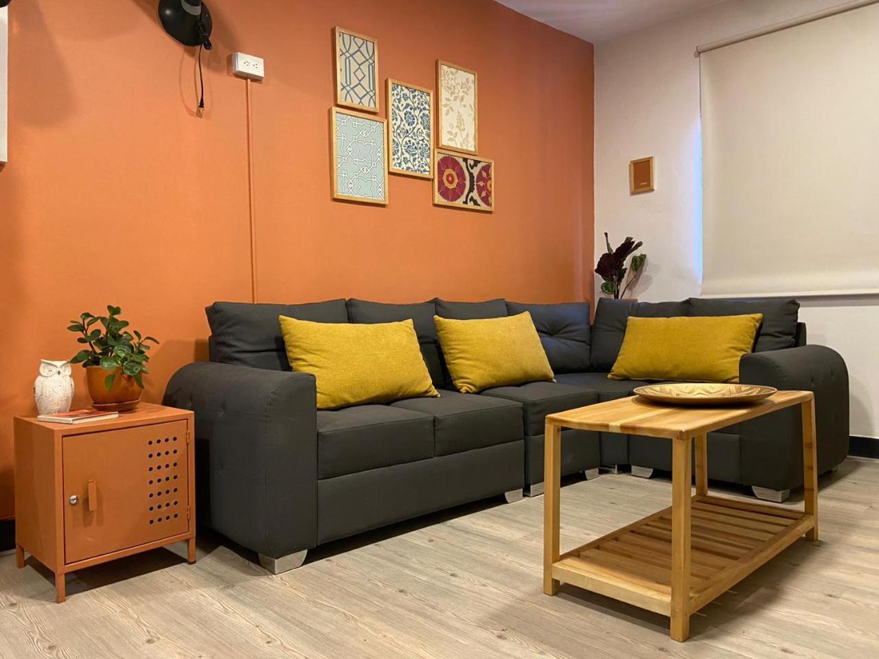 Apartment In La Seventy *